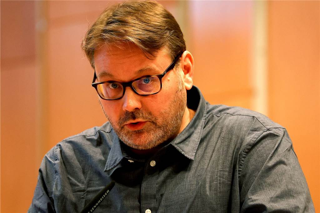 Grüner Filz: Abrechnungsaffäre im Kreistag ist ein Betrug am Wähler Fraktionschef Timon Lütschen (Bündnis 90/Die Grünen) erklärte am Donnerstag gegenüber dieser Redaktion, sich nicht zur Abrechnungsaffäre äußern zu wollen.
