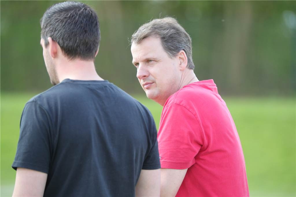Jascha Keller verlässt den BV Brambauer im Sommer - der Nachfolger kommt aus Selm Frank Bidar (r.) wird neuer Trainer beim BV Brambauer.