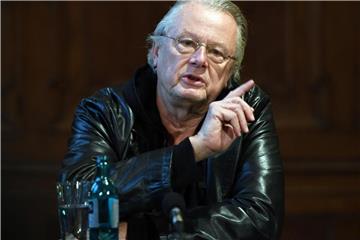 Frank Castorf debütierte als Regisseur an der Bayerischen Staatsoper in München, was zu außerordentlich gemischten Publikumsreaktionen führte. Foto: Maurizio Gambarini