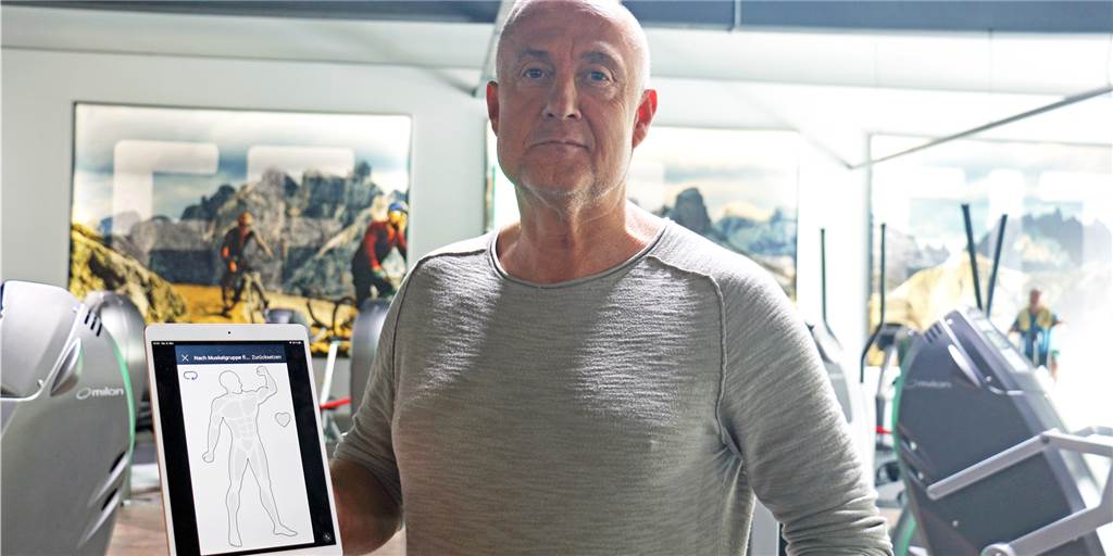 Fitnessstudios müssen Beiträge zurückzahlen: „Begründung ist nicht nachvollziehbar" Ein Mann im Fitnessstudio.