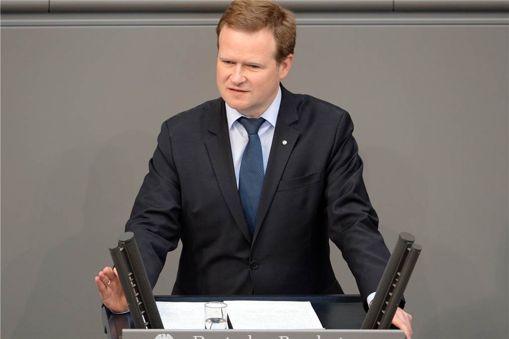 Daniel Molloisch bleibt Fraktionsvorsitzender der Castrop-Rauxeler SPD Frank Schwabe sitzt bereits seit 2005 im Deutschen Bundestag.