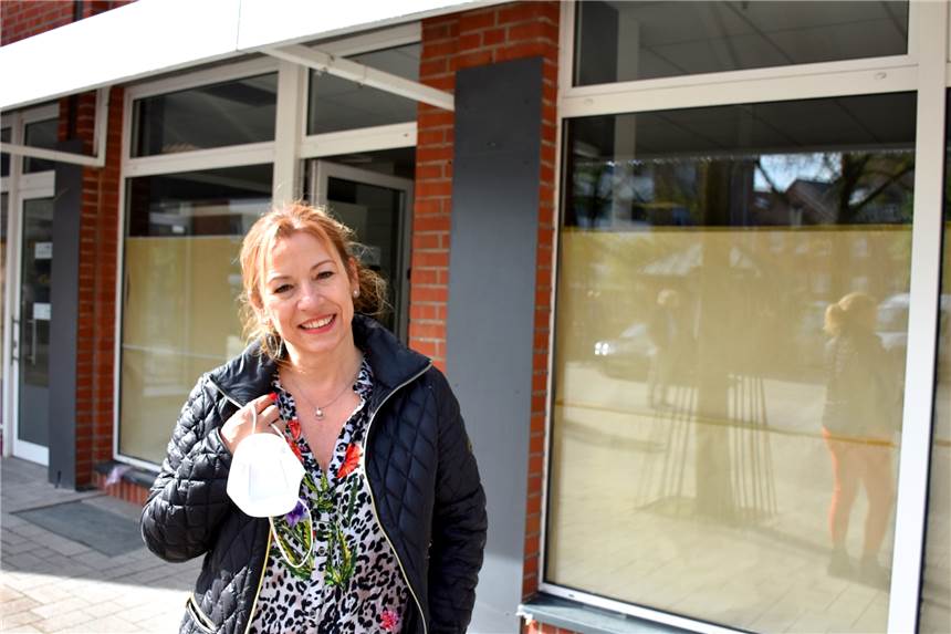 Franka Vruwink eröffnet Anfang Juni in der Ahauser Innenstadt "Curves" – ein Damenmodegeschäft für Plus Size, also große Größen. Aktuell steckt sie noch mitten in der Renovierung des Ladenlokals am Markt 5-7.
