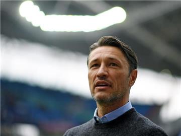 Frankfurts Trainer Niko Kovac wehrt sich gegen die Kritik. Foto: Hendrik Schmidt