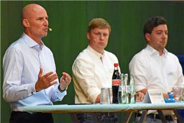 Franz-Josef Weilinghoff (l.) und Markus Janning (M.) stellten sich den Fragen von Redakteur Till Goerke.