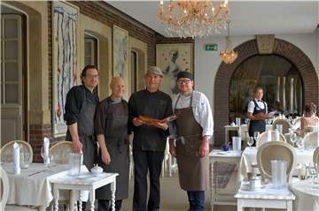 Franz Lauter (2. v.r.) mit seinen Köchen (v. r.) Markus Klapper, Norbert Parzych und Kristian Piskac.