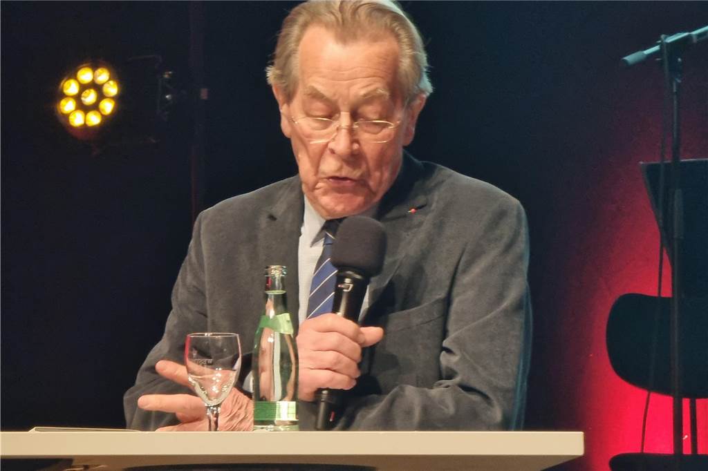 Franz Müntefering (84/SPD) begeistert auf Mutmachkongress Franz Müntefering in Ahaus