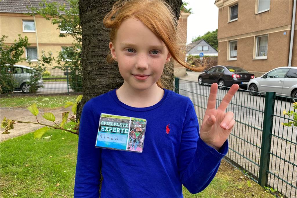 Franziska, 9 Jahre, ist eine der 23 Spielplatz-Expertinnen und -Experten. Sie freut sich schon sehr auf das Endergebnis.