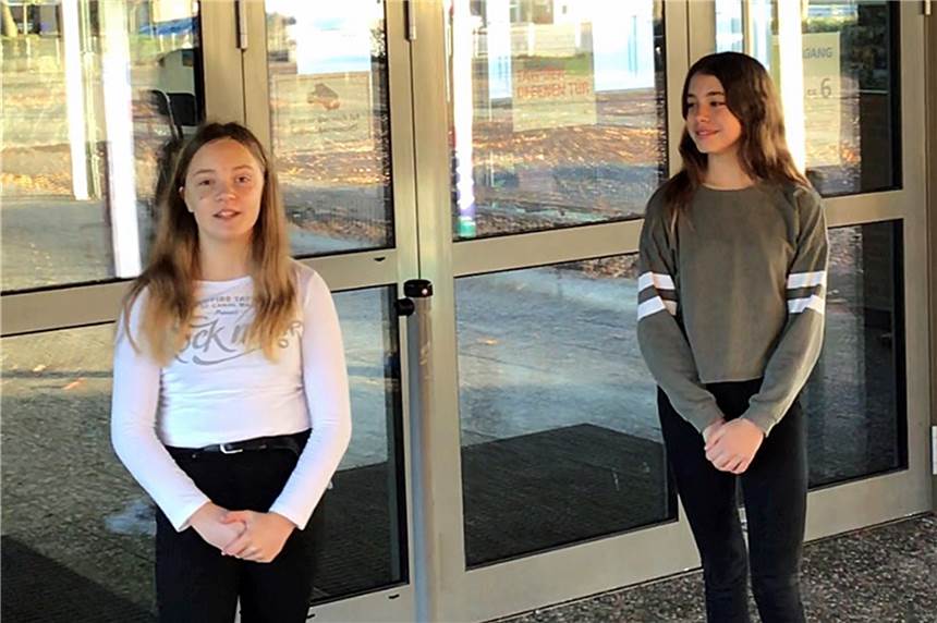 Profilschule Ascheberg bietet Tag der offenen Tür am 21. November an Franziska Kneilmann und Mia Akis, Schülerinnen der Jahrgangsstufe 7. Profilschule
