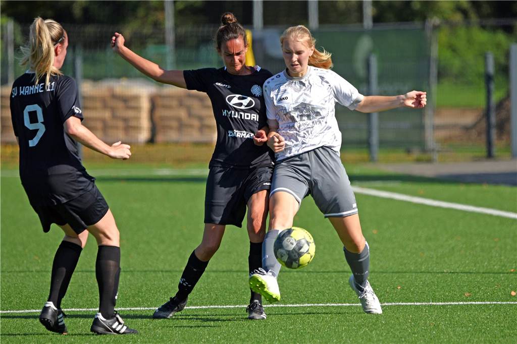 Frauen-Bezirksliga 5, TuS Gahlen - SV Wanne 3:2 (1:0)