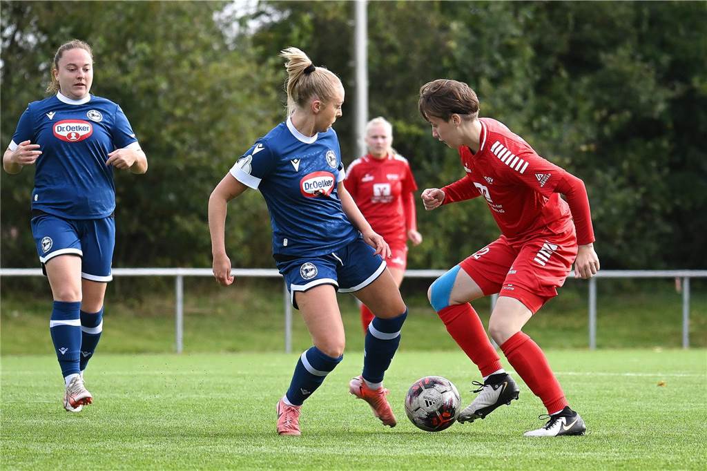 Frauen-Regionalliga, SSV Rhade - Arminia Bielefeld 2:1 (2:0)