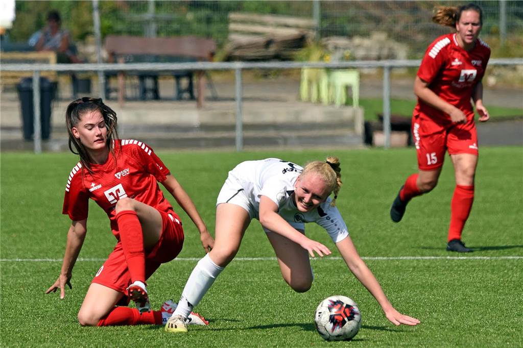 Frauen-Regionalliga, SSV Rhade - Wacker Mecklenbeck 2:0 (0:0)