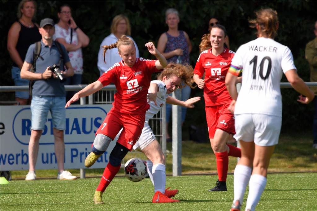 Frauen-Regionalliga, SSV Rhade - Wacker Mecklenbeck 2:0 (0:0)