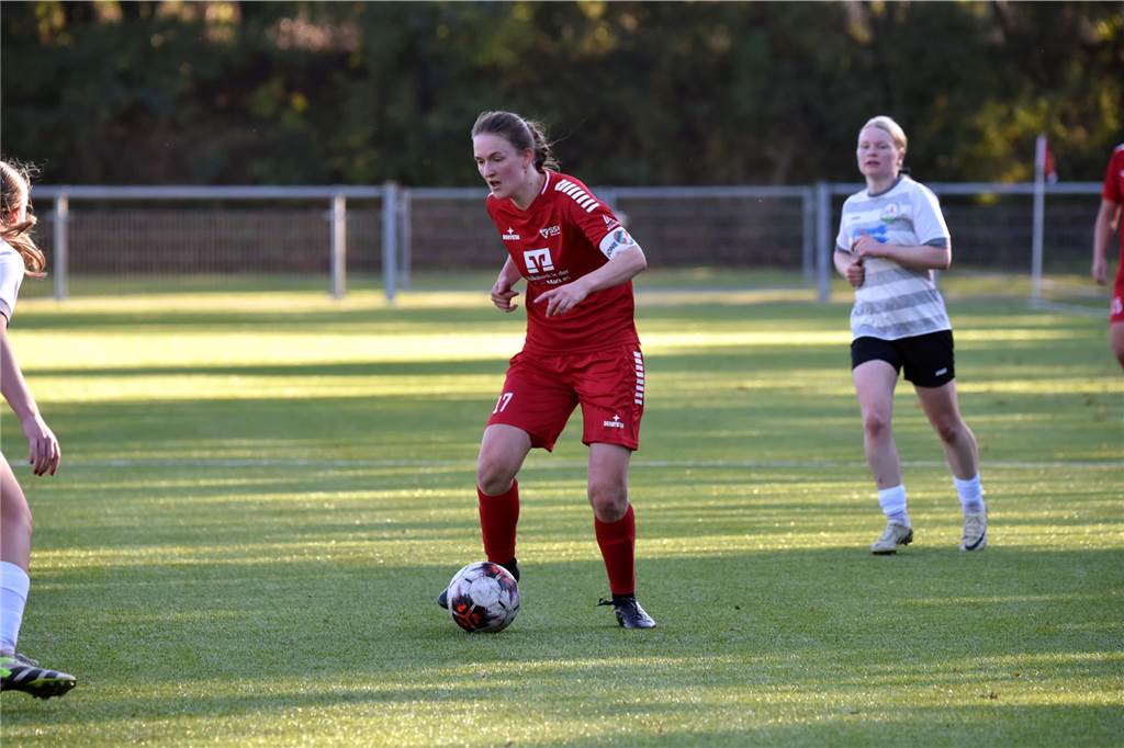 Frauen-Regionalliga West, SSV Rhade - FSV Gütersloh II 0:4 (0:1)
