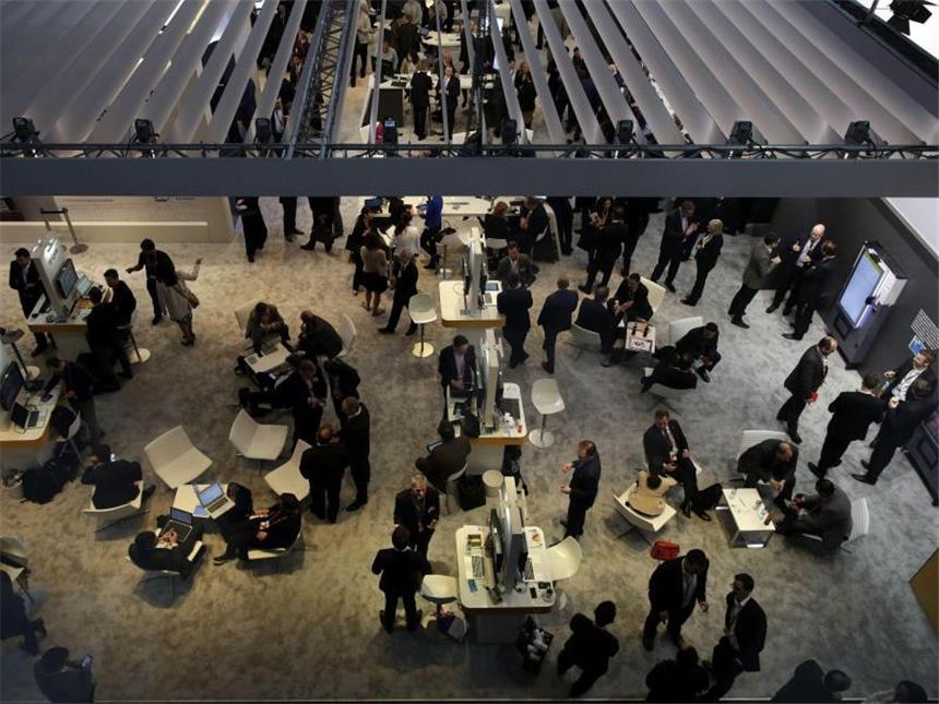Wo sind die Frauen? Die Tech-Branche hat ein Gender-Problem Frauen sind in der Tech-Branche noch immer in der Minderheit und müssen oftmals gegen Probleme ankämpfen. Foto: Alberto Estevez/EFE/dpa