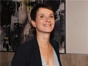Frauke Petry will mit der "Blauen Partei" enttäuschte konservative Wähler gewinnen, denen die AfD zu weit rechts steht. Foto: Bernd von Jutrczenka