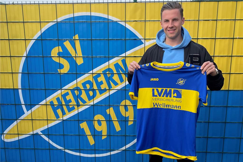 Top-Transfer für den SV Herbern: Landesligist holt einen Neuzugang aus der Oberliga Frederik Falk wird ab dem Sommer für den SV Herbern die Fußballschuhe schnüren.