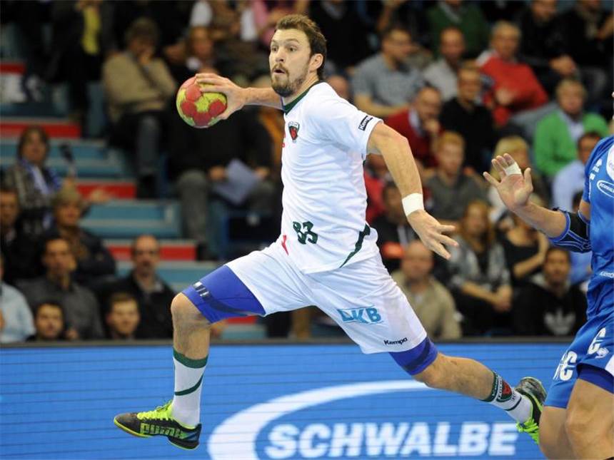Füchse starten mit Sieg in Gruppenphase des EHF-Pokals Fredrik Petersen war mit acht Treffern bester Berliner. Foto: Marius Becker