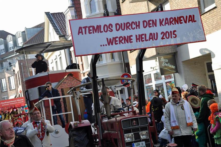 Frei nach Helene Fischer lautete das Umzugsmotto "Atemlos durch den Karneval".