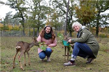 Freuen sich über den Einzug von Fritzi und Nala: Das Team der Tiergestützten Therapie, Michelle Bollert und Petra Wiethoff.