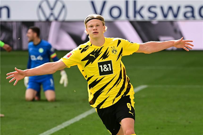 „Da hat man keine Chance“: BVB-Profis feiern Matchwinner Haaland Freund des Doppelpacks: BVB-Torjäger Erling Haaland.