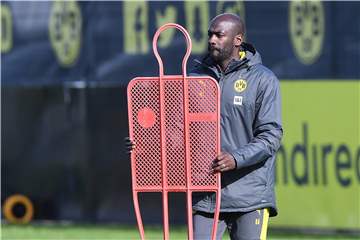 Freut sich auf seine Aufgabe: BVB-Coach Otto Addo möchte mit der Nationalelf Ghanas das Ticket für die WM in Katar buchen.