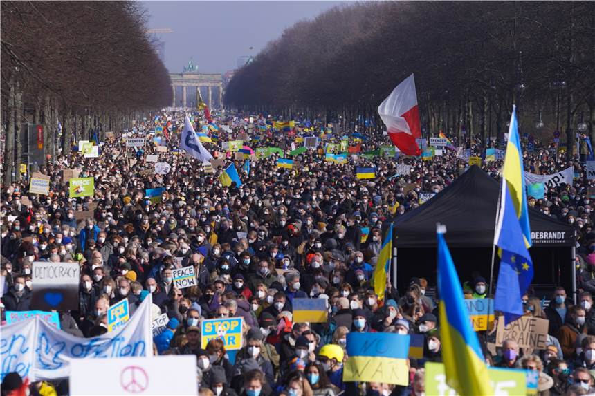 Zehn schlechte Nachrichten für Putin „Frieden für die Ukraine und ganz Europa!“ Demonstration gegen Putins Krieg am Sonntag in Berlin.