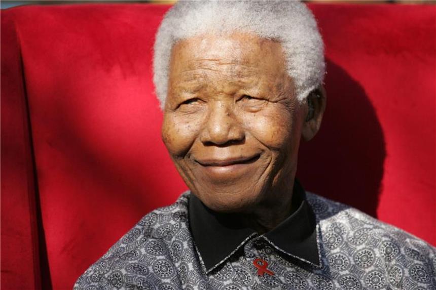 Zweite Biografie über Nelson Mandela Friedensnobelpreisträger Nelson Mandela wäre Mitte Juli 100 Jahre alt geworden. Foto: Kim Ludbrook