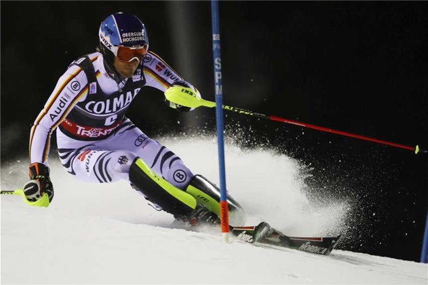 Historisches DSV-Debakel im Zagreb-Slalom Fritz Dopfer schlängelt sich durch den Stangenwald. Foto: Marco Trovati