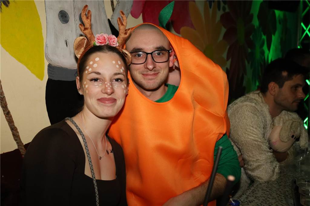 bunte Kostüme