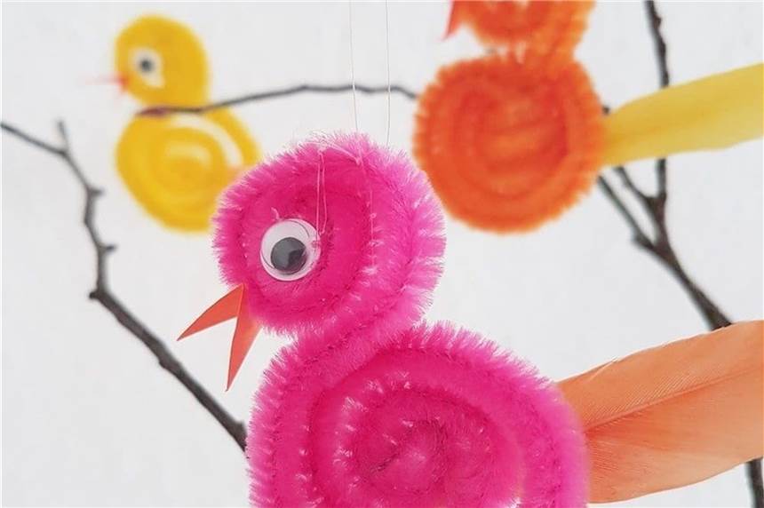 Oster-Basteln Last Minute: Gute-Laune-Ideen zum Nachmachen Frohe Ostern - jetzt wird's bunt.