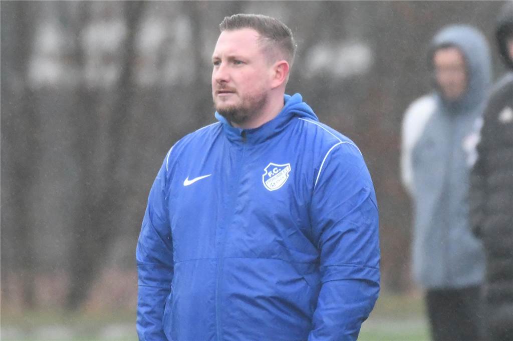 FC Frohlinde : nach missratener Generalprobe wie Theaterleute hoffen Frohlindes neuer Coach Sven Berger steht am 11. Februar gegen den VfB Günnigfeld vor seinem Pflichtspieldebüt.
