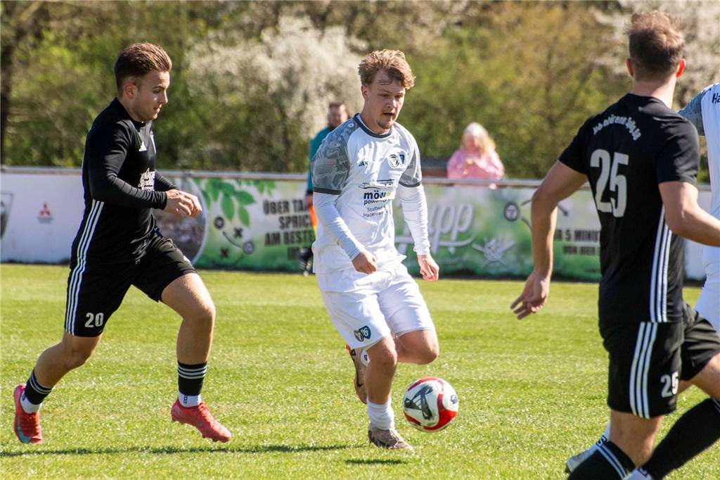 Früh ging der TuS Haltern gegen die Ibbenbürener Spvg. in Führung, kassierte aber kurz vor der Pause den 1:1-Ausgleich. Und dabei blieb es dann auch in Hälfte zwei: Die Landesligisten trennten sich remis.