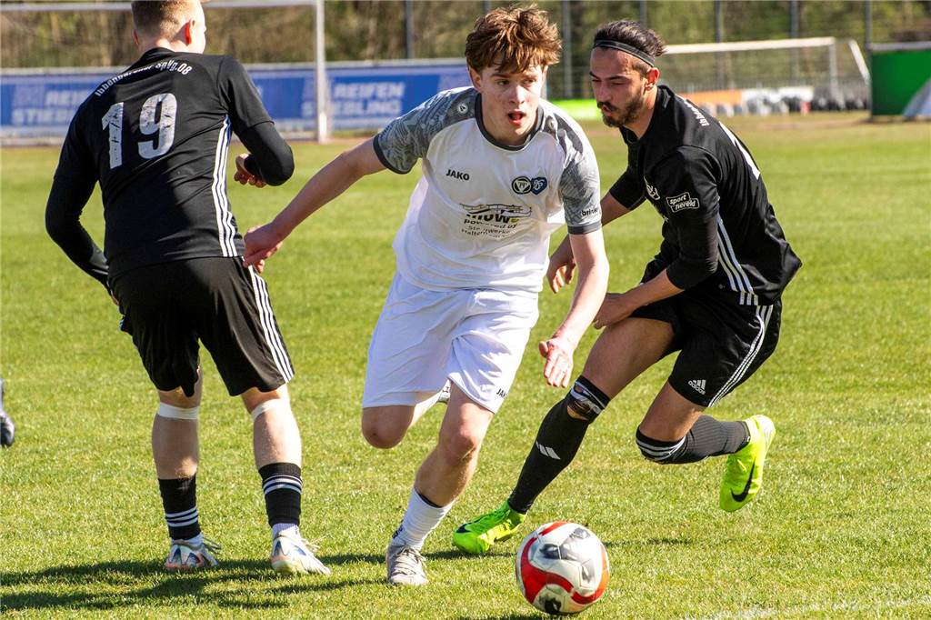 Früh ging der TuS Haltern gegen die Ibbenbürener Spvg. in Führung, kassierte aber kurz vor der Pause den 1:1-Ausgleich. Und dabei blieb es dann auch in Hälfte zwei: Die Landesligisten trennten sich remis.