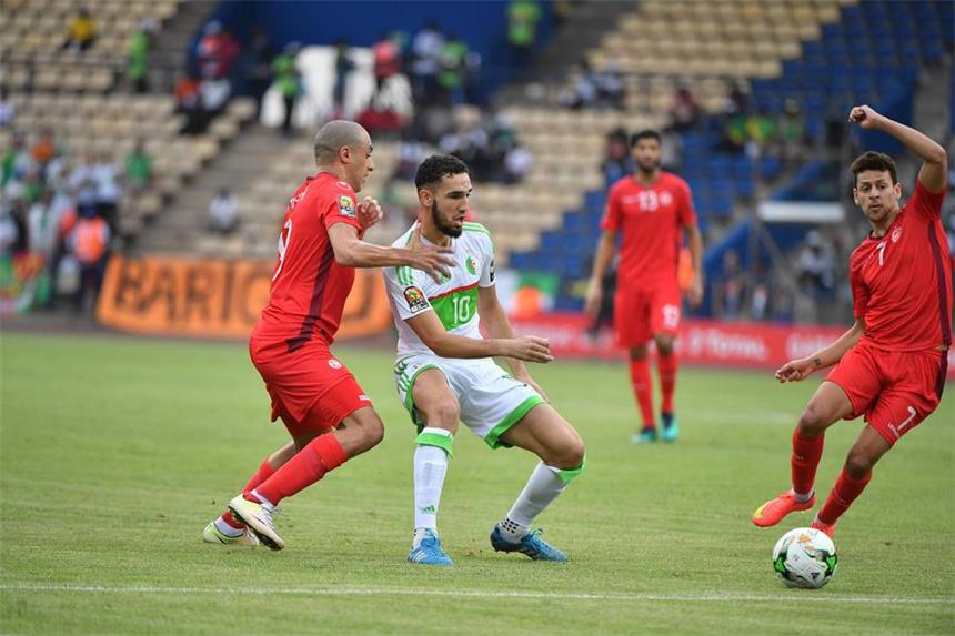 Früh zurück vom Afrika Cup: Nabil Bentaleb (M.).