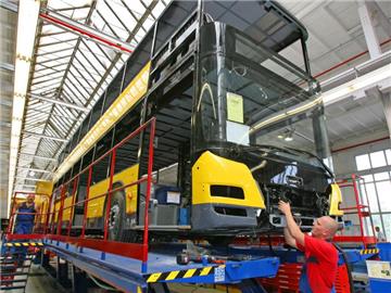 Früher wurden bei Neoplan in Plauen unter anderem Linien-Doppeldecker für Berlin gebaut. Foto: Wolfgang Thieme/Archiv