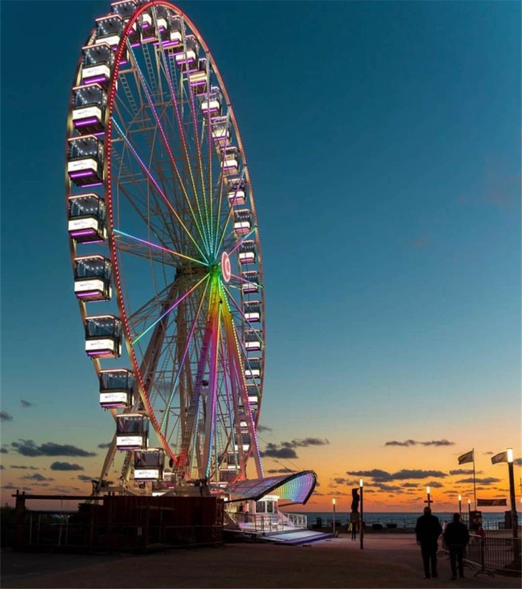 Dinner in 50 Metern Höhe: Riesenrad dreht sich elf Tage lang in Stadtlohn Frühlingssonnenuntergänge können die Stadtlohner ab Ende März in luftiger Höhe erleben.