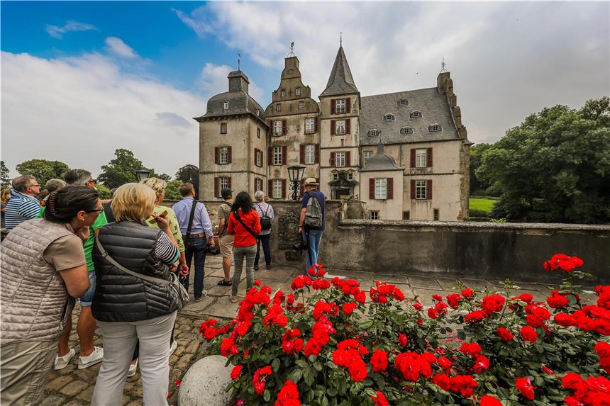 Führungen durch den Schlosspark Bodelschwingh wird es künftig öfter geben. Am 31. August öffnet sich der Park allen Besuchern der „Gartenflair“.