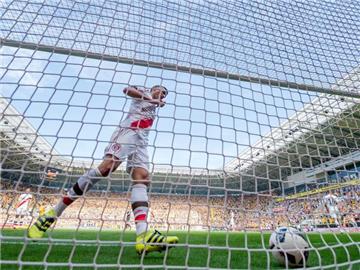 Fünf Gegentore, drei Niederlagen, Tabellenletzter: St. Pauli ist der Saisonstart gründlich missglückt. Foto: Thomas Eisenhuth