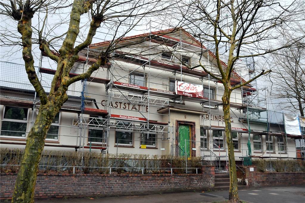 Schwerte-Ost: Viel Grün, viele Denkmalhäuser, aber nur wenige Geschäfte Fünf Punkte gab es für die Gastronomie in Schwerte-Ost. Darin spiegelt sich sicherlich die Vorfreude auf das Erlebnis-Restaurant "Carlos, der Seefahrer" wider, das voraussichtlich Ende April im Haus Kreinberg eröffnet werden soll. Ansonsten gibt es im Ortsteil noch eine Pizzeria und bald eine Hausbrauerei in der früheren Metzgerei Am Hohenstein.