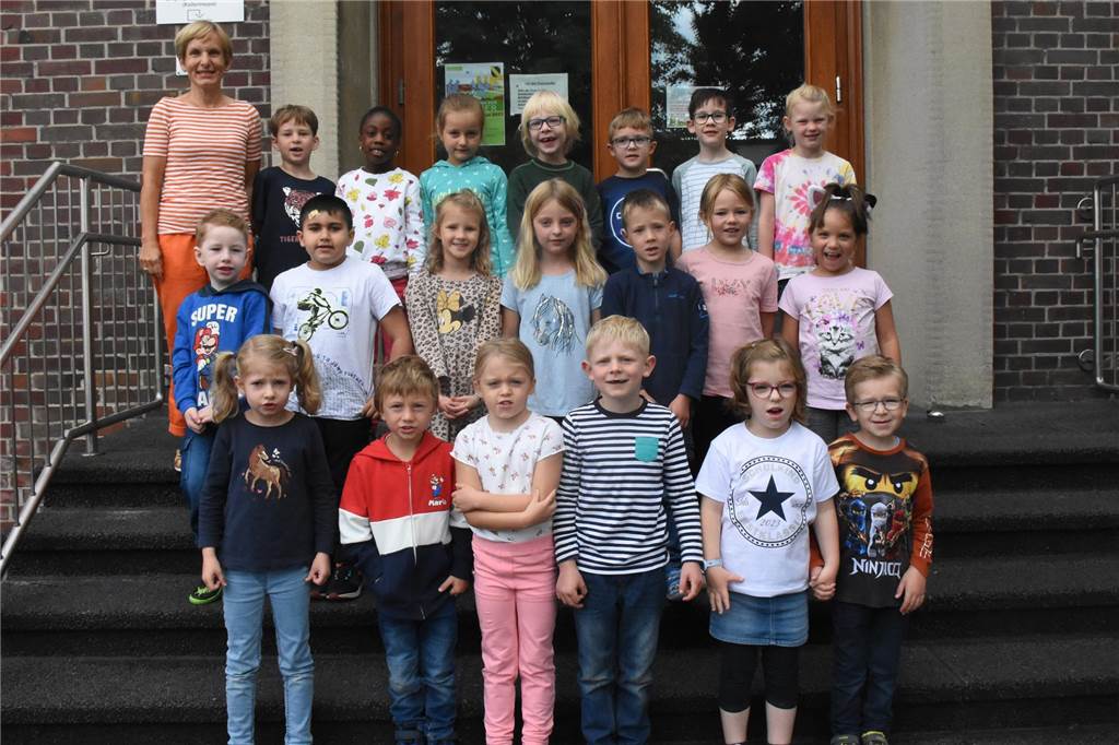 175 neue i-Dötzchen: Lambertusschule und Marienschule begrüßen Erstklässler Für 20 Kinder in der Klasse 1c der Herberner Marienschule geht nun der Schulalltag los.