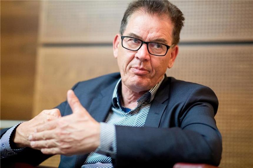 „Für 2018 haben wir, was den Etat unseres Ministeriums angeht, ein sehr gutes Ergebnis erzielt“, sagt Müller. Foto: Kay Nietfeld