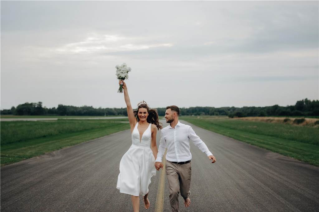 „Eine Hochzeit ist einmalig“: Aline Strieder-Obieglo hält die Liebe fest Aline Strieder-Obieglo aus Wüllen ist Hochzeitsfotografin.