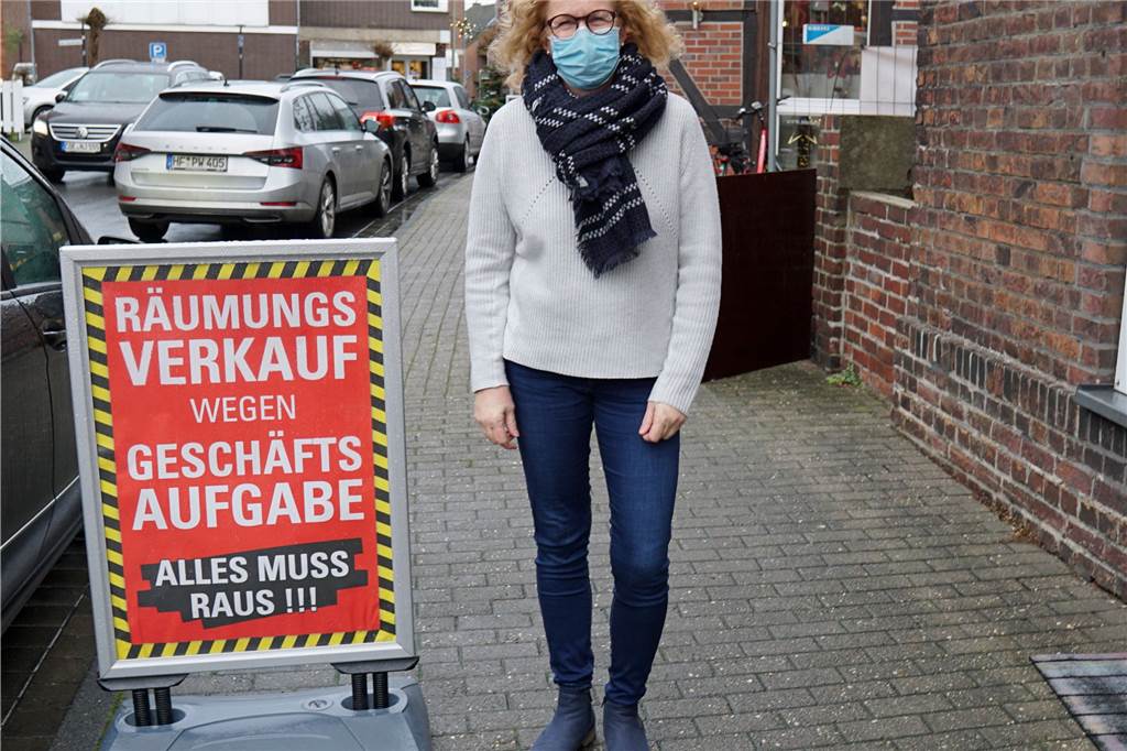 So geht der Einzelhandel Ascheberg mit dem bevorstehenden Lockdown um Für Barbara Stiens von Eisenwaren Stiens bedeutet der Lockdown das vorzeitige Ende ihres Räumungsverkaufes.