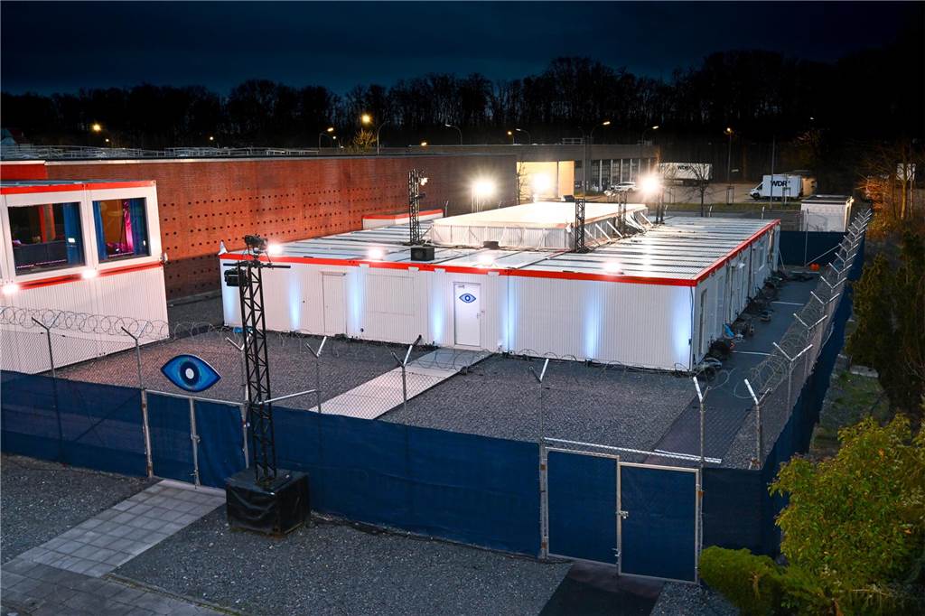 Nadiem Bahjat - Wer ist der „Junge mit der Mädchenstimme“? Big-Brother-Container in Köln-Bocklemünd.