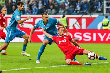 Für das Duell mit Schalke gerüstet: Benedikt Höwedes spielten in den letzten beiden Liga-Partien für Lok Moskau jeweils 90 Minuten. In den sechs Spielen zuvor stand er nur ein Mal neun Minuten auf dem Rasen.