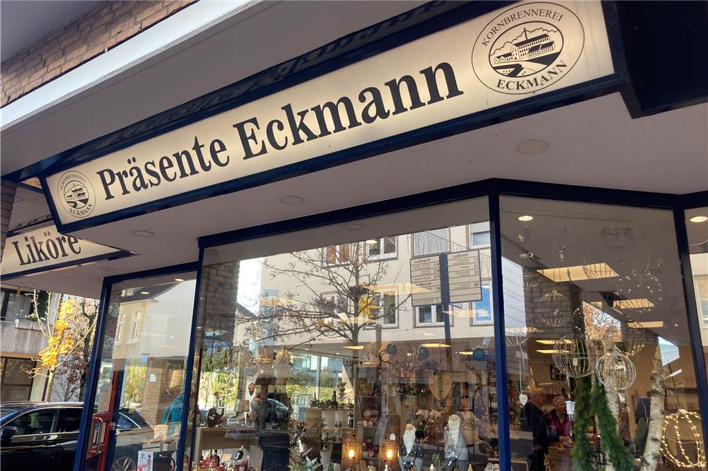 Bekanntes Geschäft schließt in der City: Inhaber nennt mehrere Gründe Das Geschäft Liköre und Präsente Eckmann an der Bäckerstraße 13