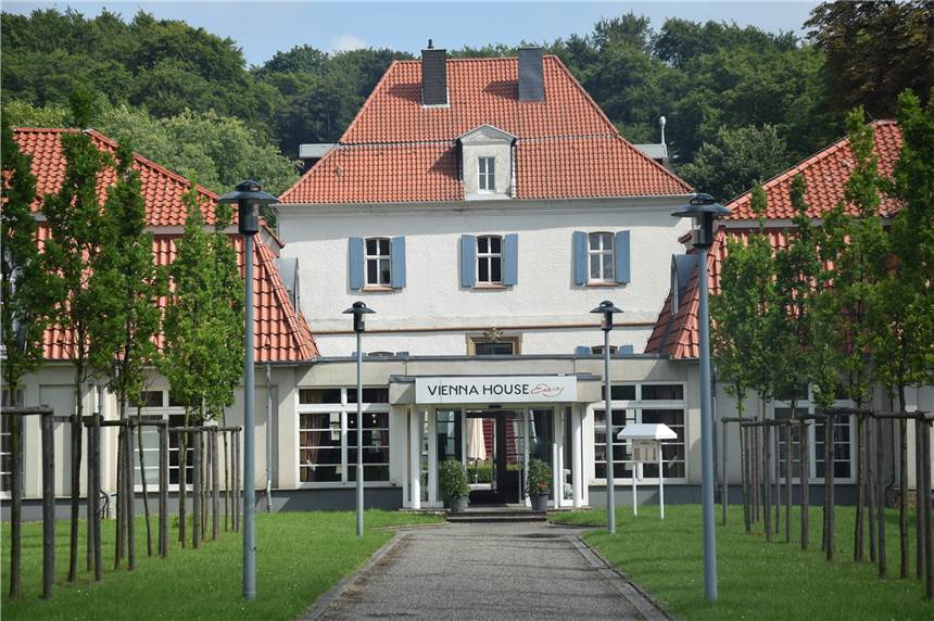 „Urlaub ums Eck“ – Kreis und Städte verlosen Hotelübernachtungen Für das Vienna Hotel Easy aus Castrop-Rauxel und andere Hotels im Kreis gibt es Hotelgutscheine zu gewinnen.