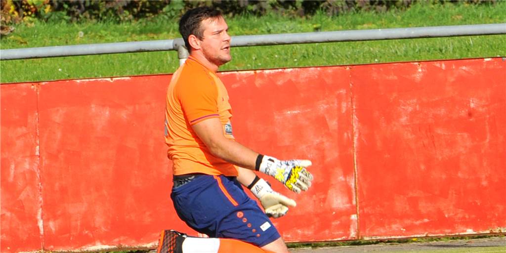 Gebrauchter Tag für VfL Schwerte: Rote Karte und die ersten vier Heim-Gegentore der Saison David Graudejus, Torwart des VfL Schwerte.
