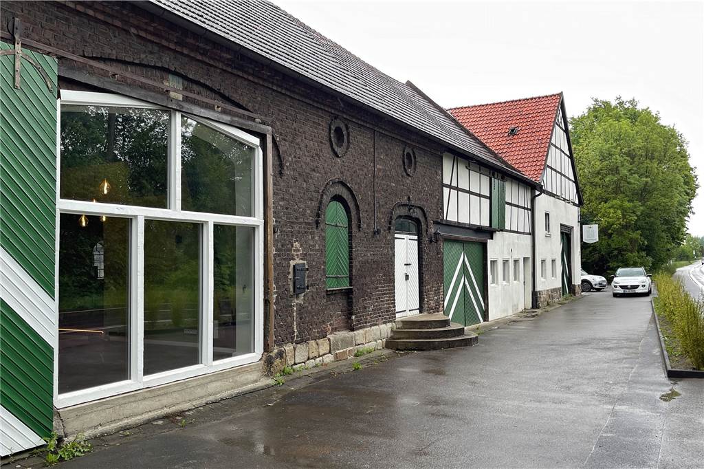 „Wir suchen 13 neue Köche“: Gastronom sucht jetzt verzweifelt im Ausland Für den Betrieb des Hotels Hilleringmann in Unna-Billmerich sucht „Easy“ Schott aktuell noch 13 Köche.
