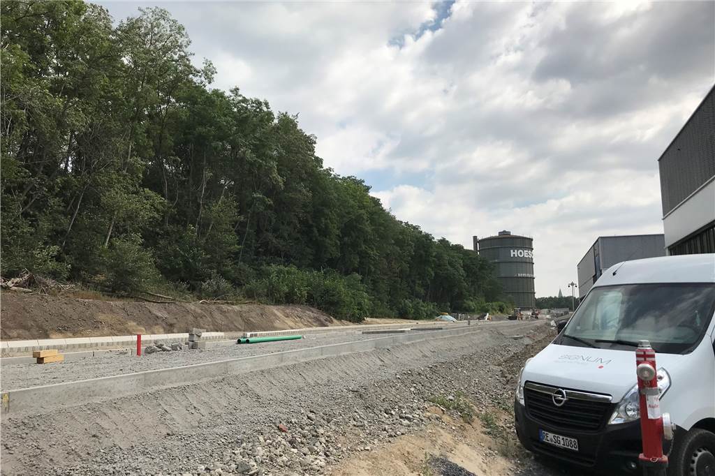 NRWs größte Baustelle befindet sich in Dortmund - und ist bald fertig Für den Neubau muss die Nortkirchener Straße verlegt werden. Im April 2020 wird sie freigegeben.
